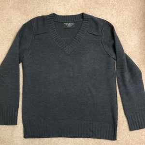Banana Republic - Women’s Gray V-Neck Soft Sweater